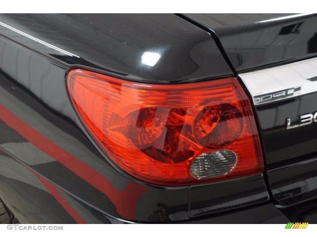 2003 L Series L300 Sedan - Black / Gray photo #64