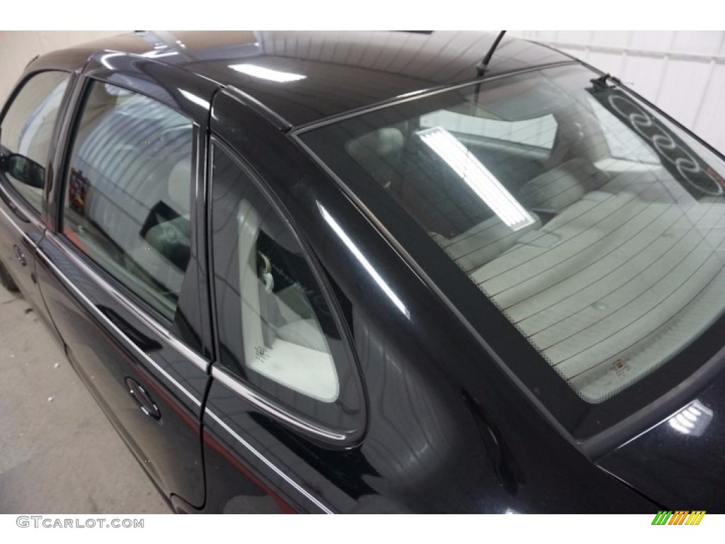 2003 L Series L300 Sedan - Black / Gray photo #80