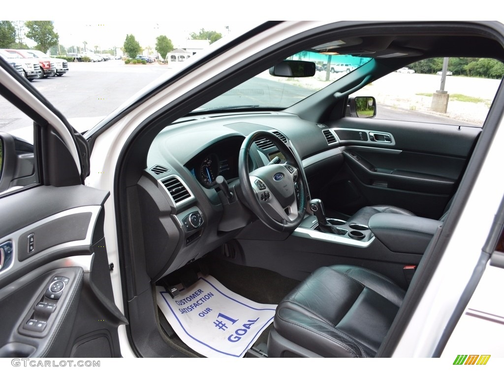2014 Explorer XLT - White Platinum / Charcoal Black photo #26