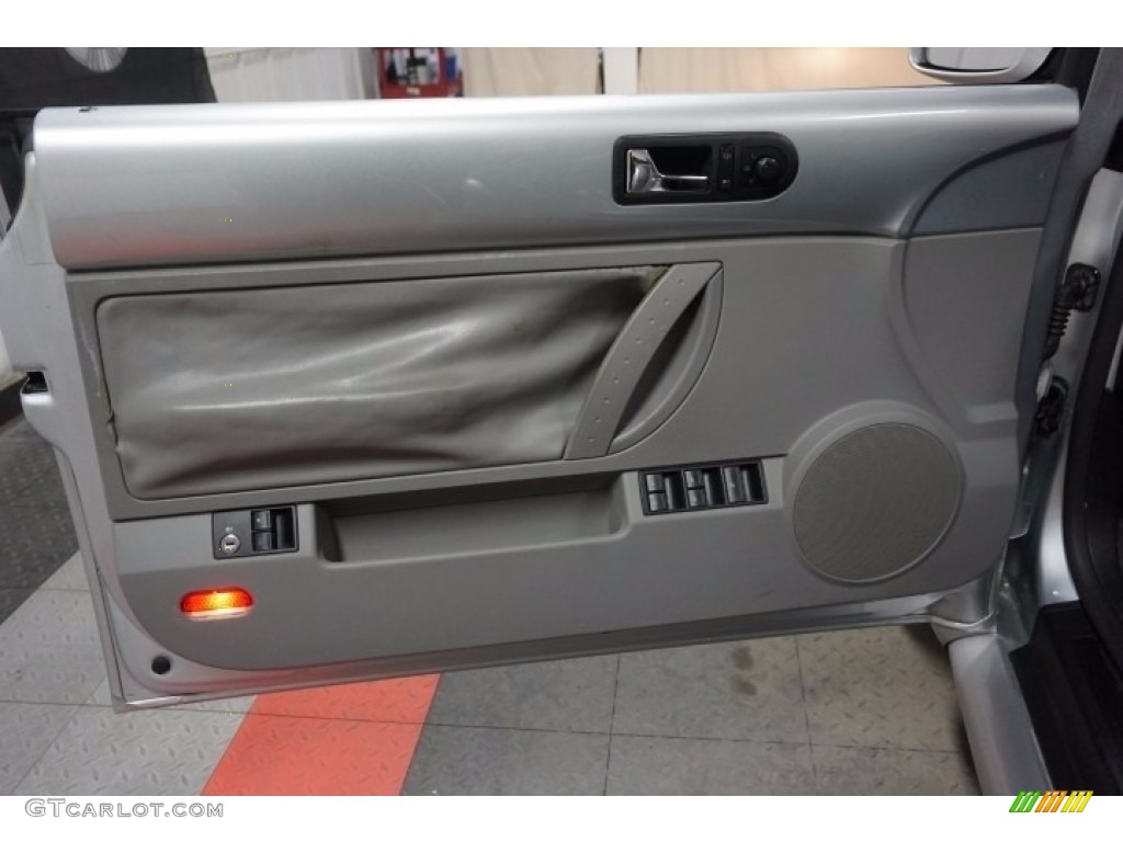 2004 New Beetle GLS Convertible - Reflex Silver Metallic / Black photo #12