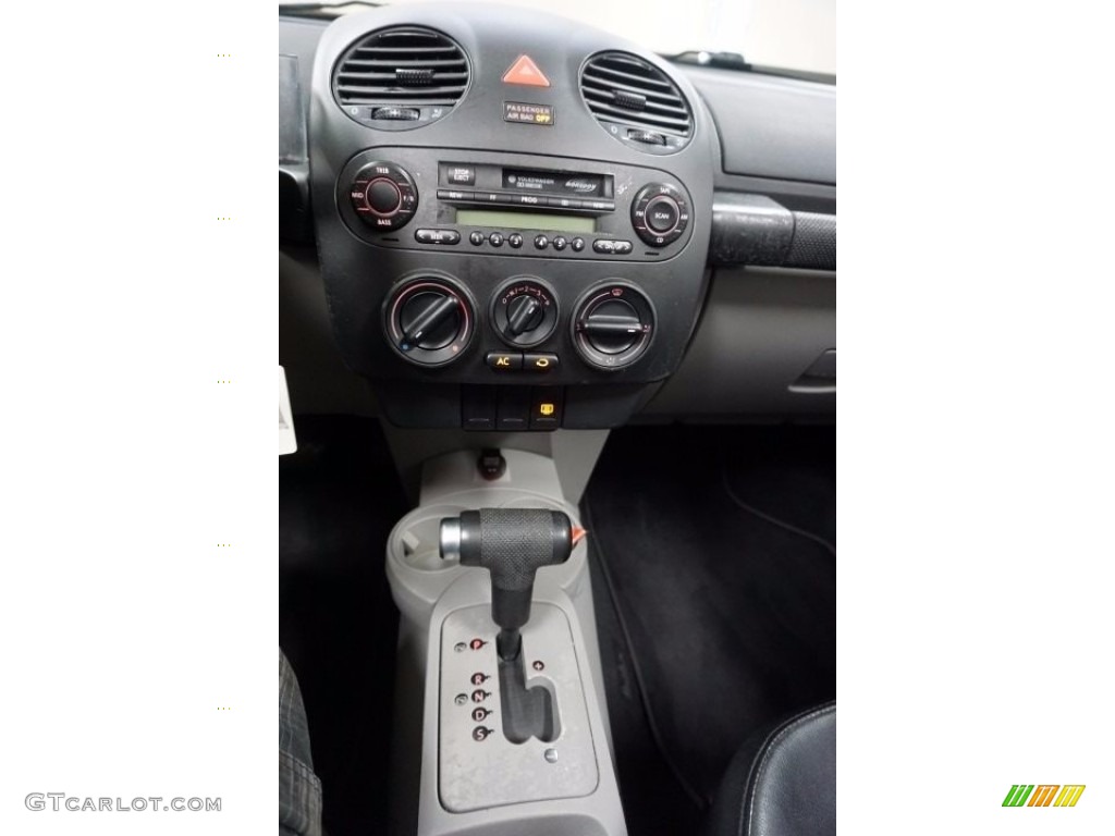 2004 New Beetle GLS Convertible - Reflex Silver Metallic / Black photo #30