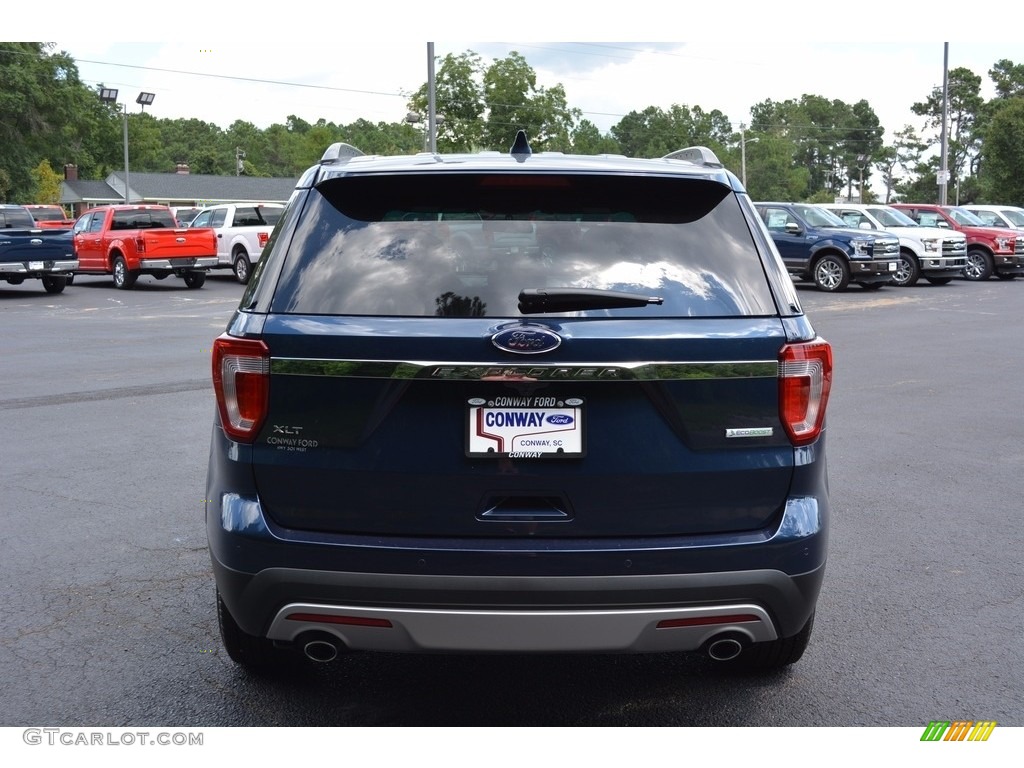 2017 Explorer XLT - Blue Jeans / Ebony Black photo #4