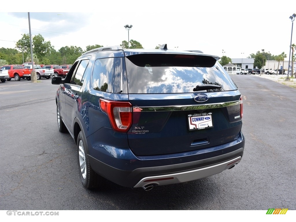 2017 Explorer XLT - Blue Jeans / Ebony Black photo #13