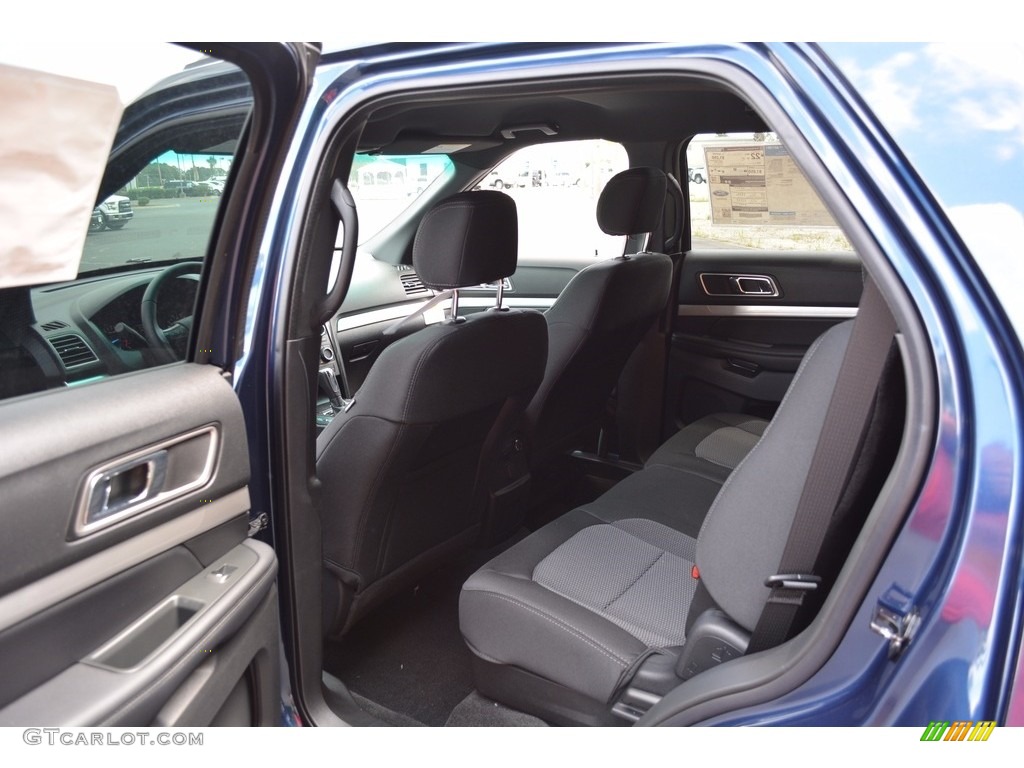 2017 Explorer XLT - Blue Jeans / Ebony Black photo #26