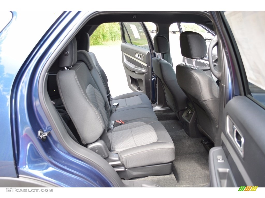 2017 Explorer XLT - Blue Jeans / Ebony Black photo #32