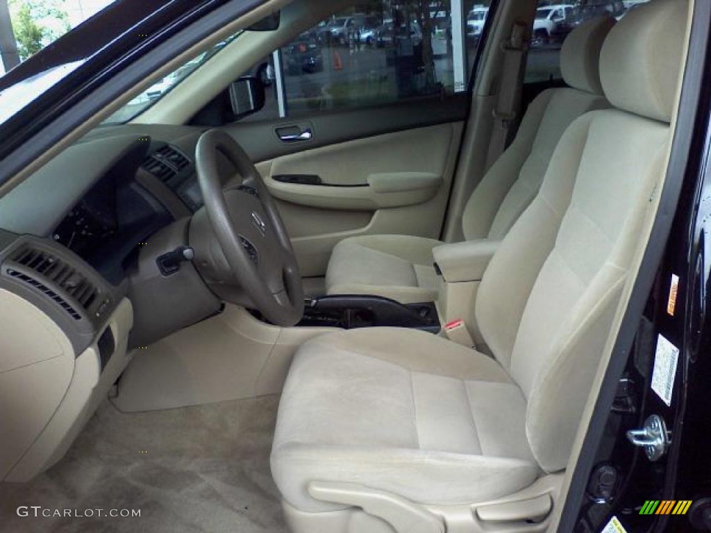 2006 Accord SE Sedan - Nighthawk Black Pearl / Ivory photo #6