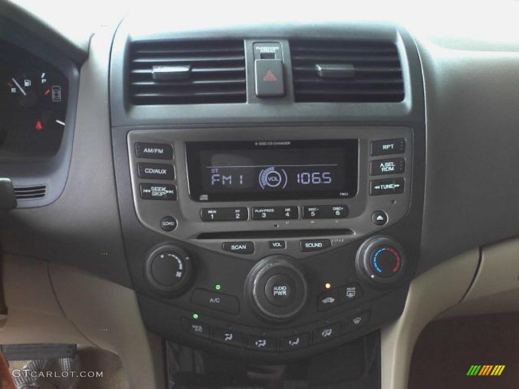 2006 Accord SE Sedan - Nighthawk Black Pearl / Ivory photo #8