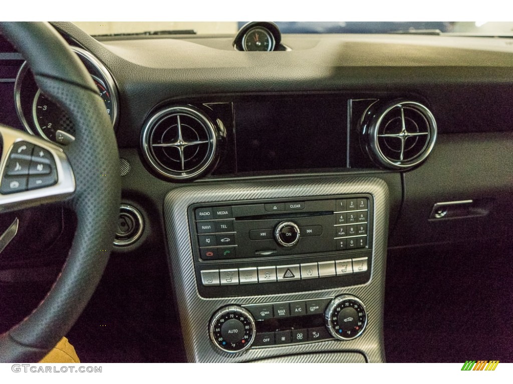 2017 Mercedes-Benz SLC 43 AMG Roadster Controls Photo #115251421