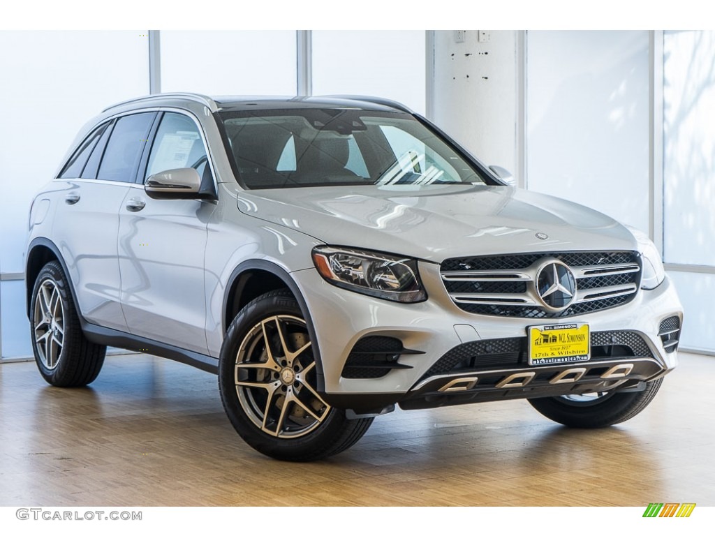 2017 GLC 300 - Iridium Silver Metallic / Black photo #12