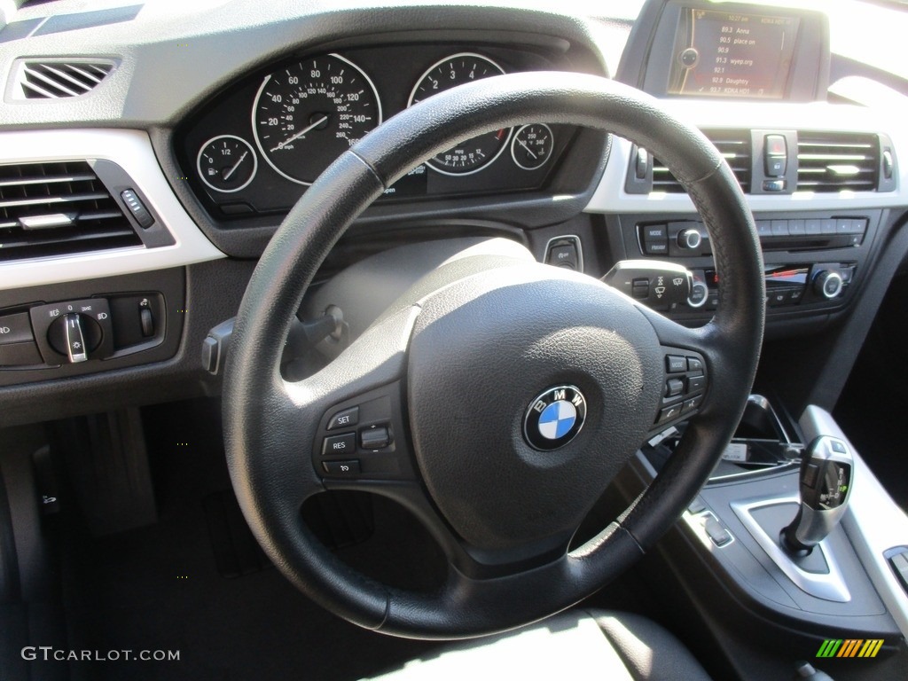 2013 3 Series 320i xDrive Sedan - Jet Black / Black photo #14