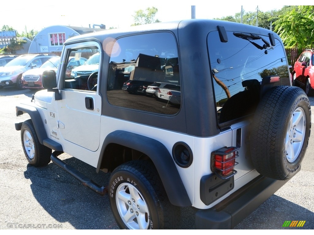 2004 Wrangler X 4x4 - Bright Silver Metallic / Dark Slate Gray photo #6