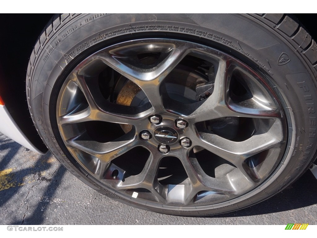 2016 300 S - Bright White / Black photo #5