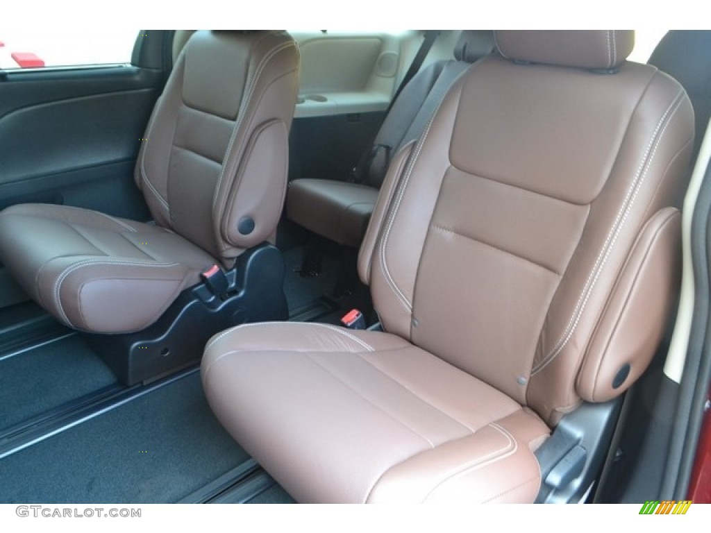 2017 Toyota Sienna Limited AWD Rear Seat Photo #115275292