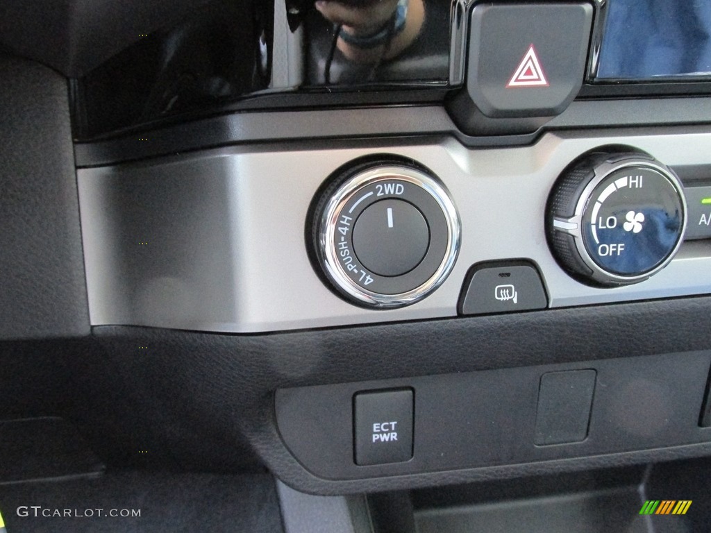 2017 Tacoma SR5 Double Cab 4x4 - Quicksand / Cement Gray photo #30