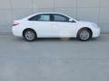 Super White - Camry LE Photo No. 3