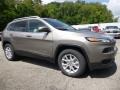 2017 Light Brownstone Pearl Jeep Cherokee Latitude 4x4  photo #8