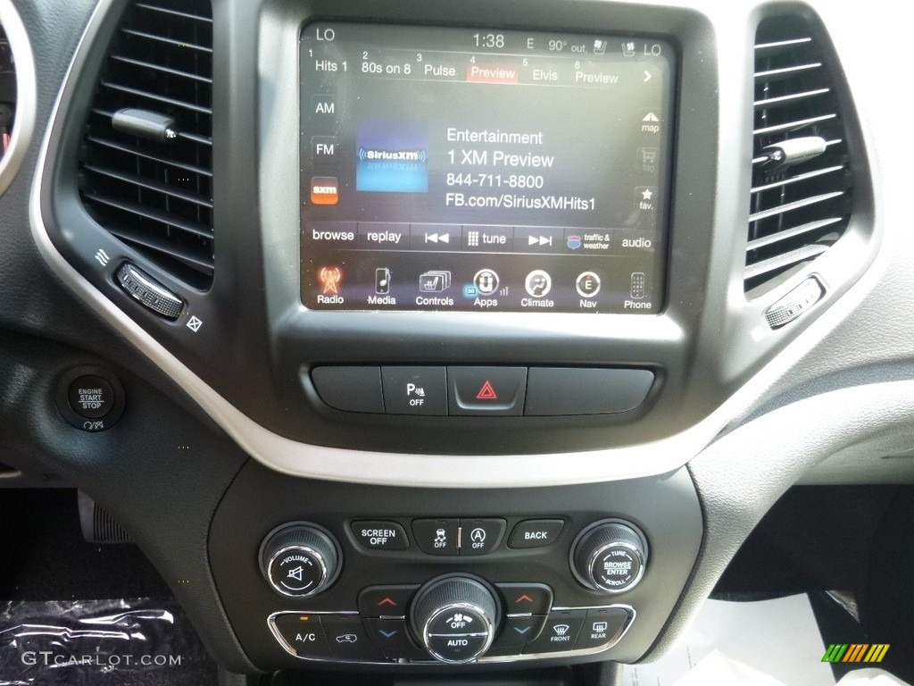 2017 Jeep Cherokee Limited 4x4 Controls Photo #115281583