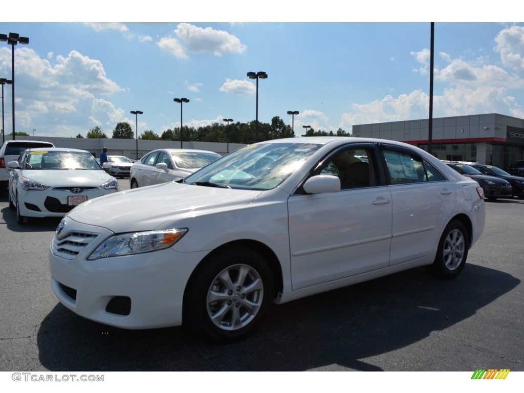 2011 Camry LE - Super White / Bisque photo #7
