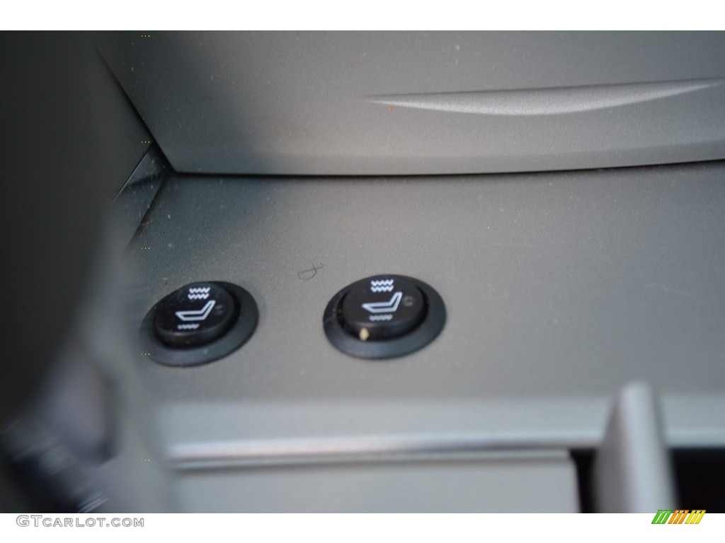 2011 Camry LE - Super White / Bisque photo #17