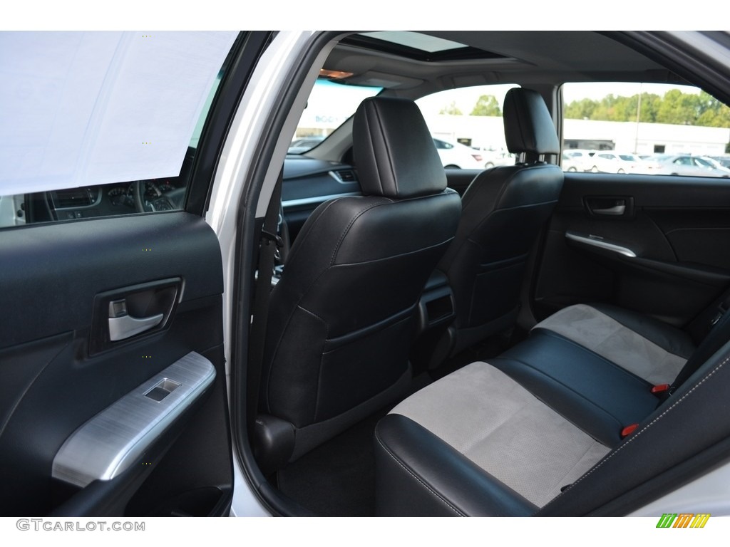 2014 Camry SE - Classic Silver Metallic / Black/Ash photo #12