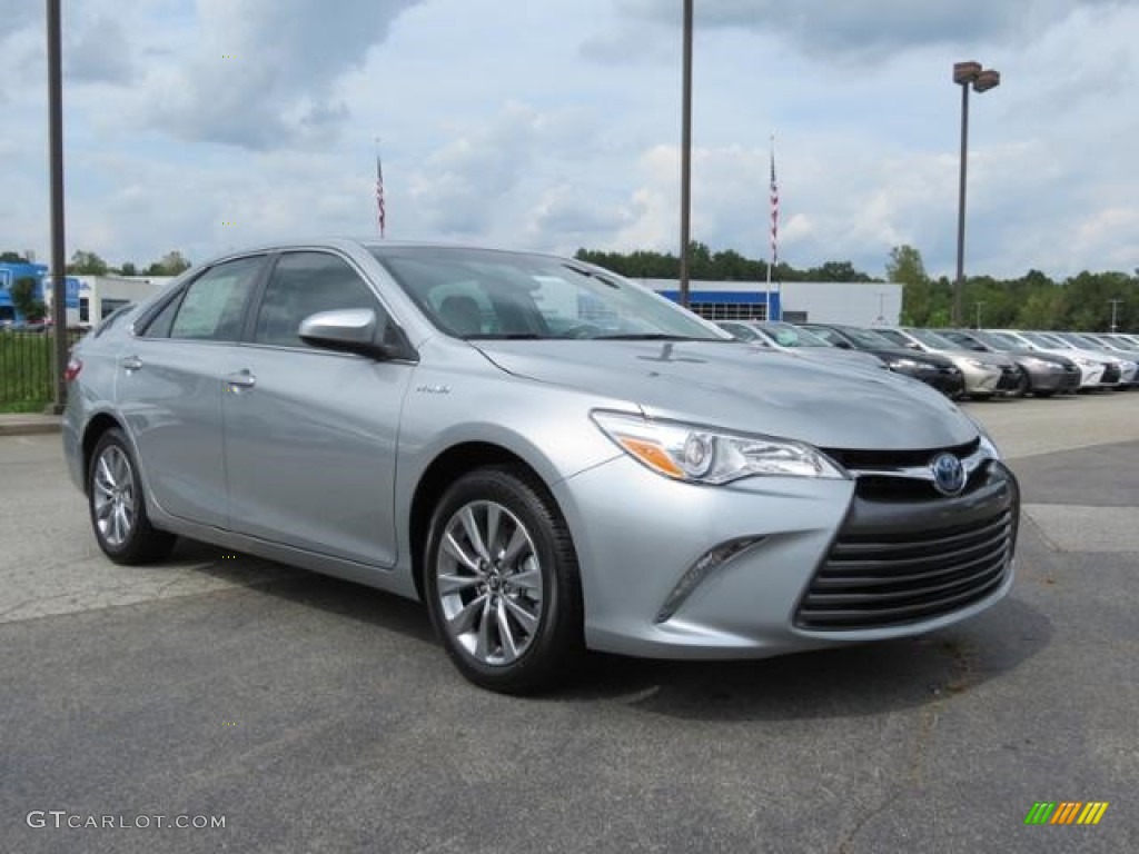 2017 Camry Hybrid XLE - Celestial Silver Metallic / Ash photo #1