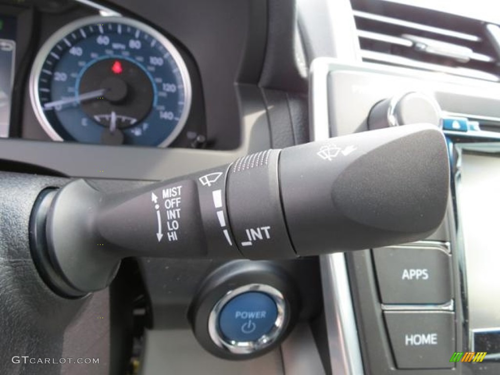 2017 Toyota Camry Hybrid XLE Controls Photo #115287574