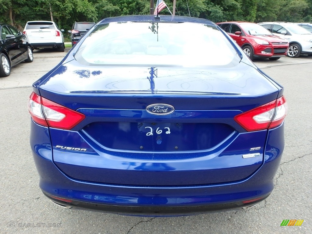 2016 Fusion SE AWD - Deep Impact Blue Metallic / Dune photo #3