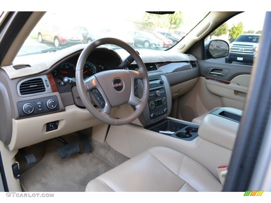 2011 Yukon SLT 4x4 - Gold Mist Metallic / Light Tan photo #7