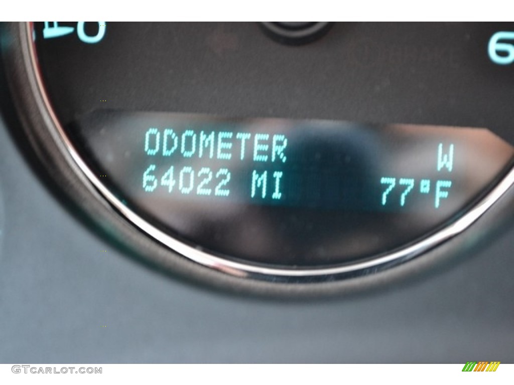2011 Yukon SLT 4x4 - Gold Mist Metallic / Light Tan photo #10