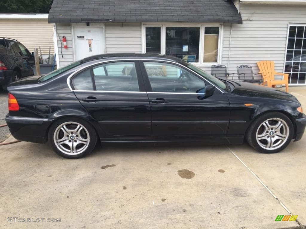 2003 3 Series 330i Sedan - Black Sapphire Metallic / Black photo #8