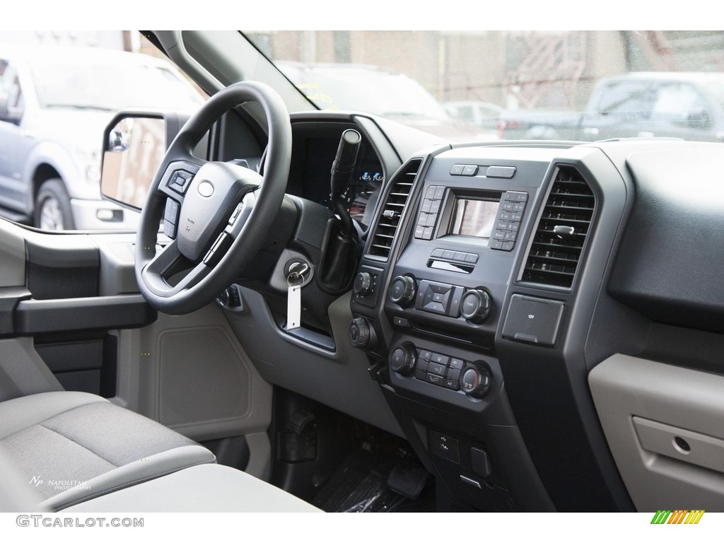 2016 F150 XL SuperCab 4x4 - Shadow Black / Medium Earth Gray photo #8