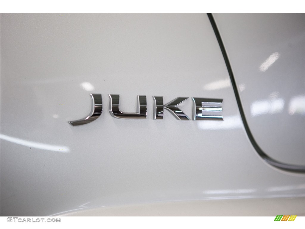 2016 Juke NISMO RS AWD - Pearl White / NISMO Black/Red photo #7