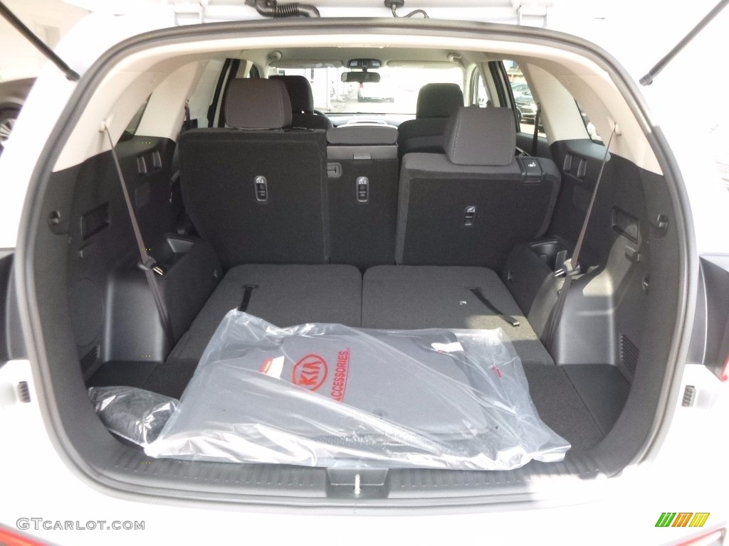 2017 Kia Sorento LX V6 AWD Trunk Photos