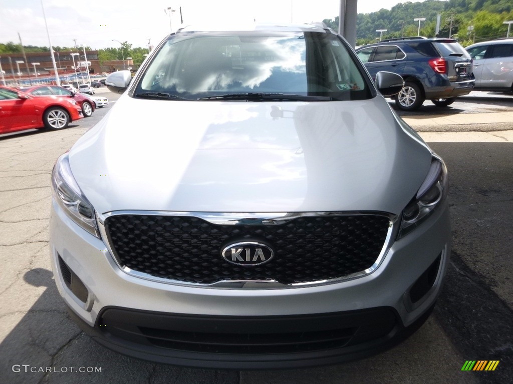 Sparkling Silver 2017 Kia Sorento LX V6 AWD Exterior Photo #115310378
