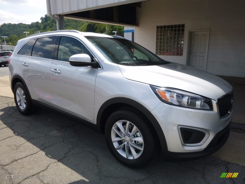 Sparkling Silver 2017 Kia Sorento LX V6 AWD Exterior Photo #115310402