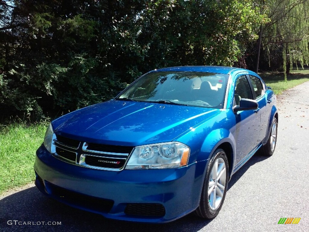 2012 Avenger SE V6 - Blue Streak Pearl / Black/Light Frost Beige photo #2