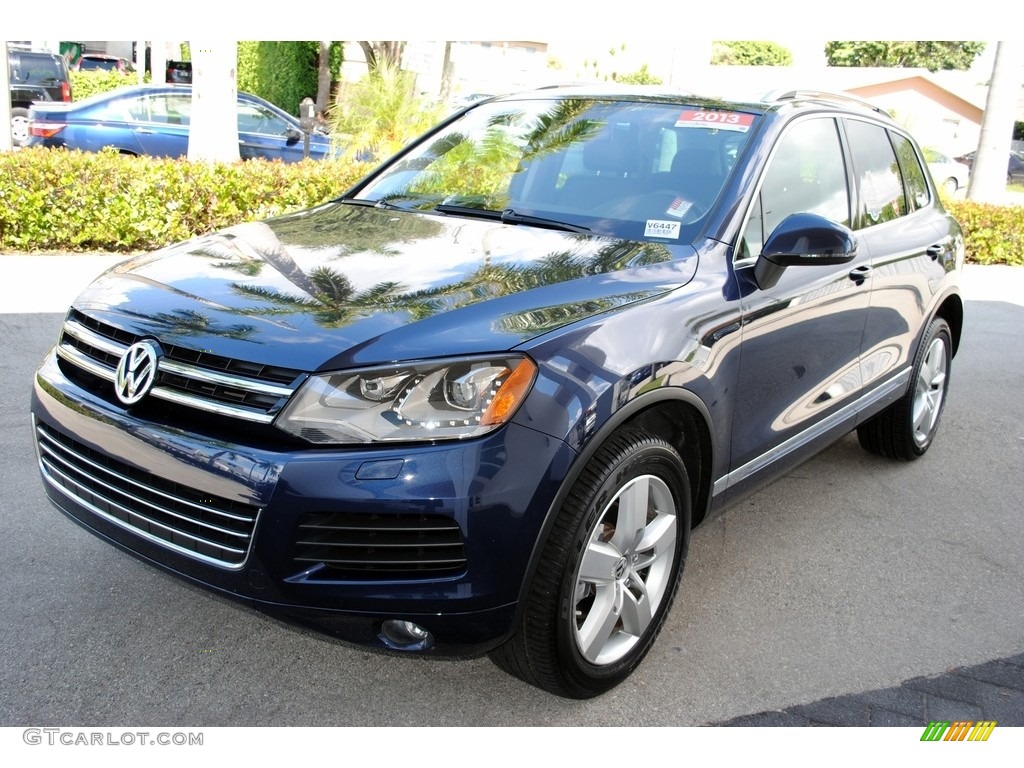 2013 Touareg VR6 FSI Lux 4XMotion - Night Blue Metallic / Black Anthracite photo #4