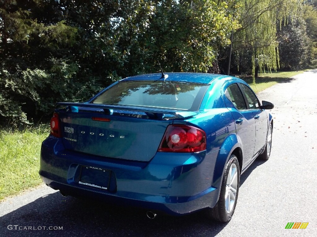 2012 Avenger SE V6 - Blue Streak Pearl / Black/Light Frost Beige photo #6
