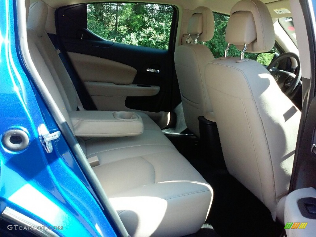 2012 Avenger SE V6 - Blue Streak Pearl / Black/Light Frost Beige photo #12