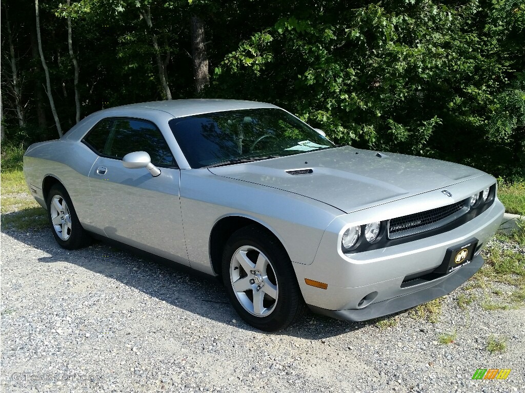 2010 Challenger SE - Bright Silver Metallic / Dark Slate Gray photo #3