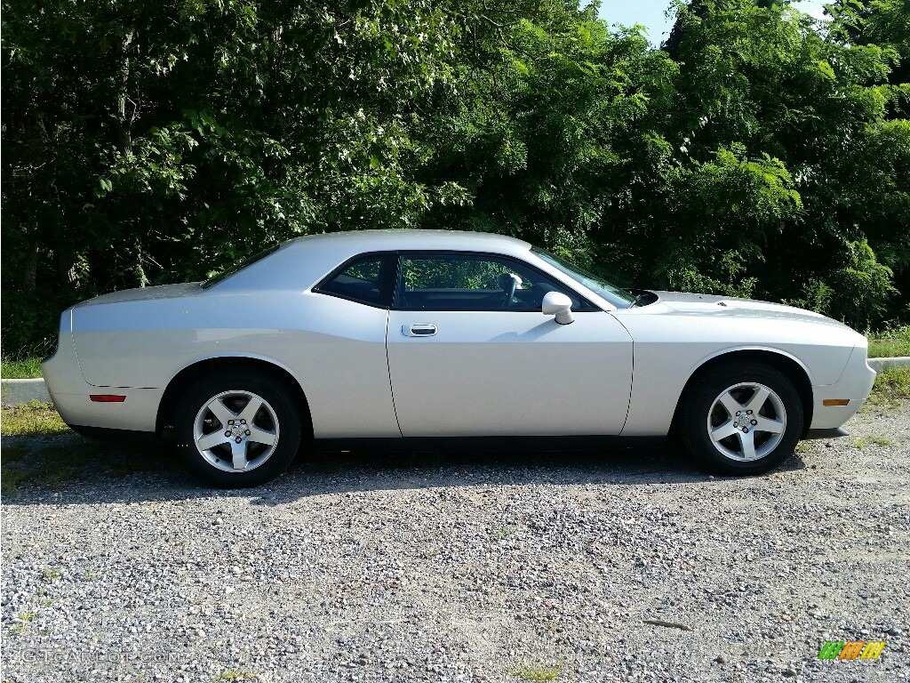 2010 Challenger SE - Bright Silver Metallic / Dark Slate Gray photo #4