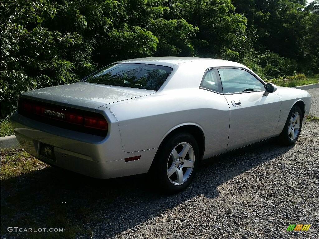 2010 Challenger SE - Bright Silver Metallic / Dark Slate Gray photo #7