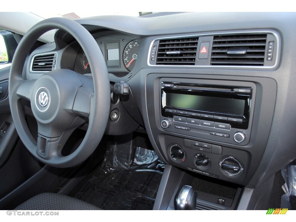 2014 Jetta S Sedan - Tempest Blue Metallic / Titan Black photo #19