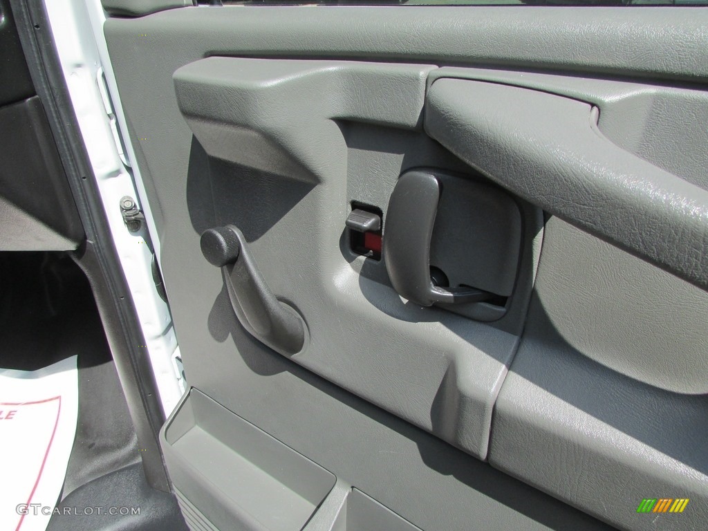 2012 Express 2500 Cargo Van - Summit White / Medium Pewter photo #28