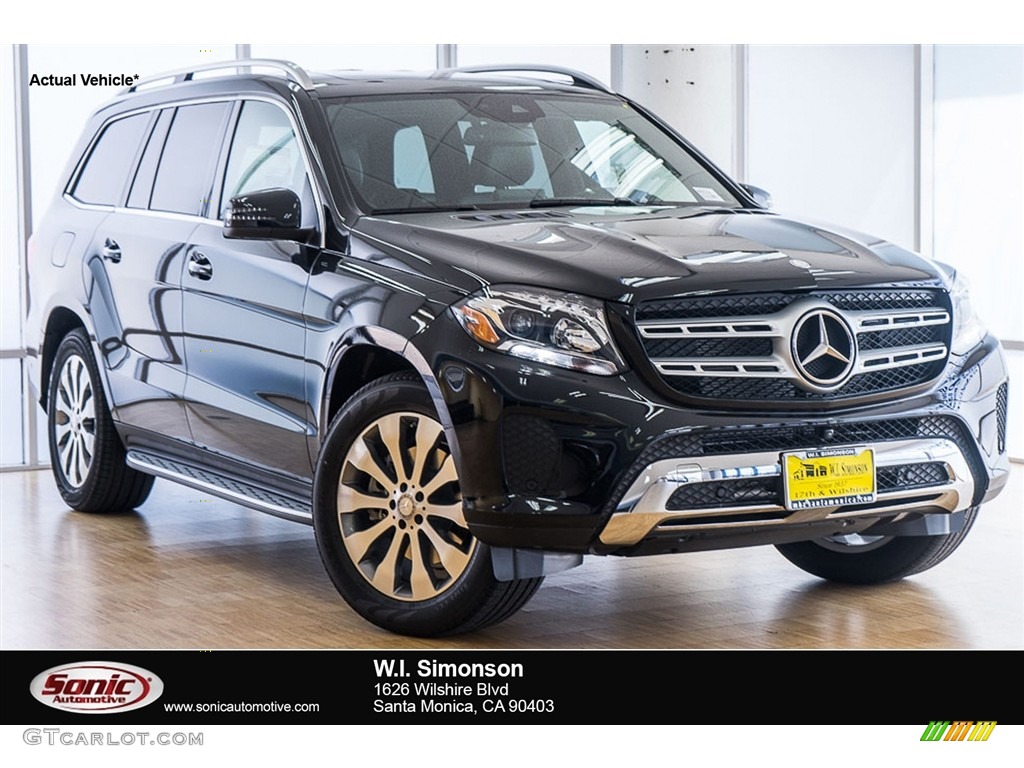 Black Mercedes-Benz GLS