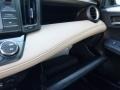 Black - RAV4 XLE Photo No. 22