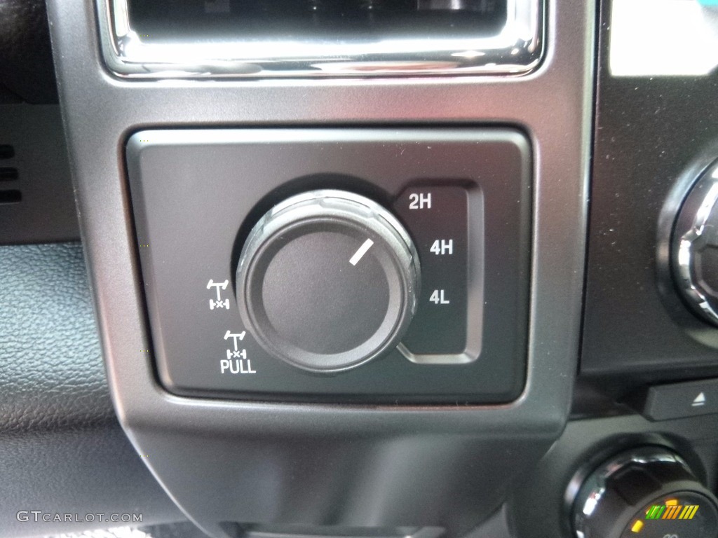2016 F150 XLT SuperCab 4x4 - Blue Flame / Black photo #17
