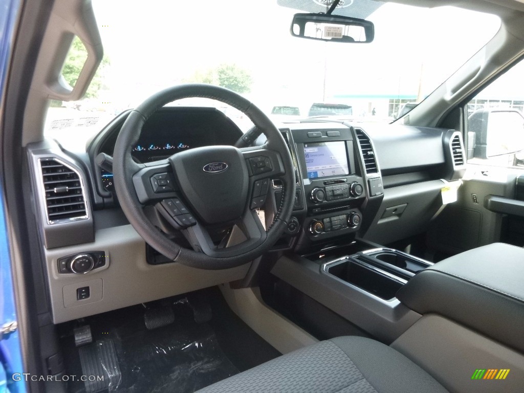 2016 F150 XLT SuperCab 4x4 - Blue Flame / Medium Earth Gray photo #12