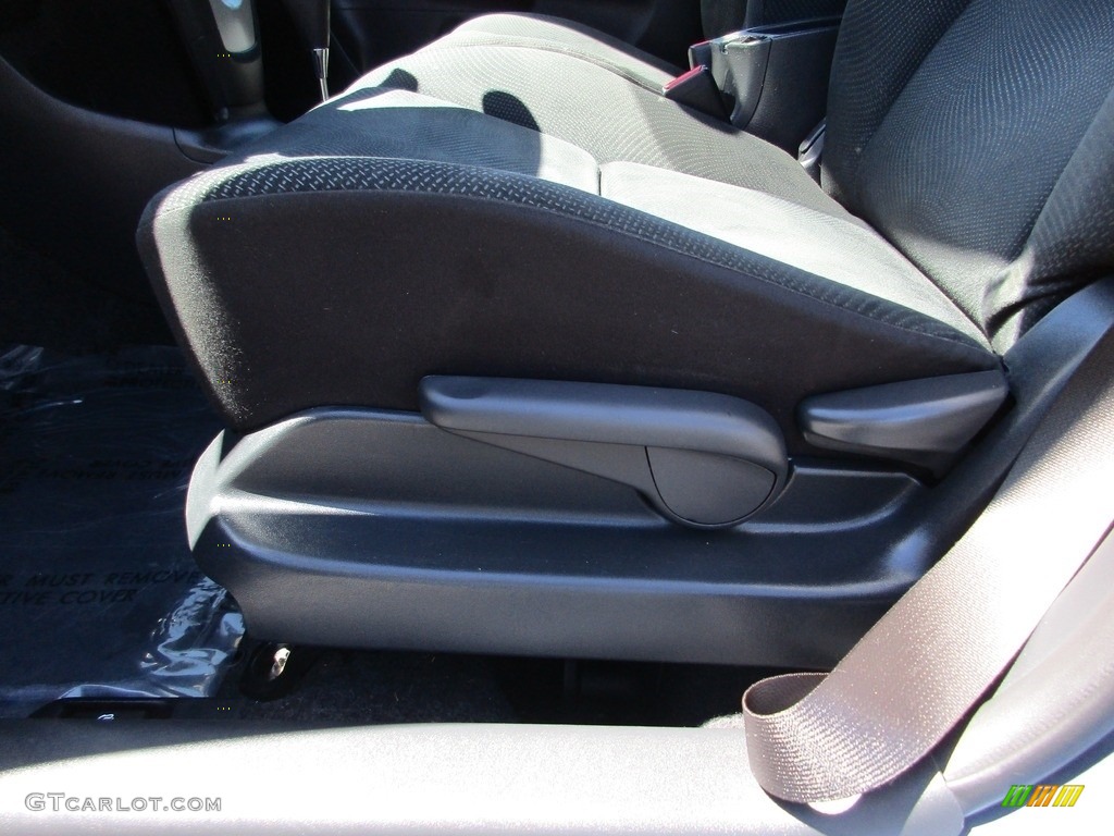 2012 Yaris Sedan - Pacific Blue Metallic / Dark Gray photo #19
