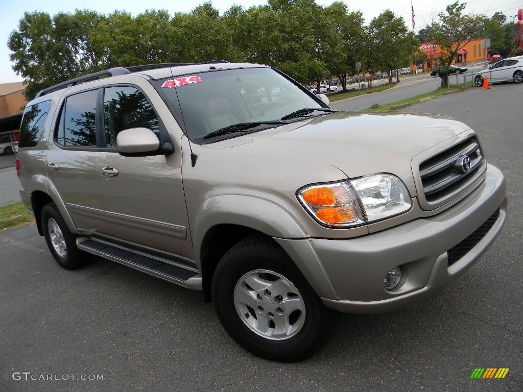 2004 Toyota Sequoia SR5 4x4 Exterior Photos
